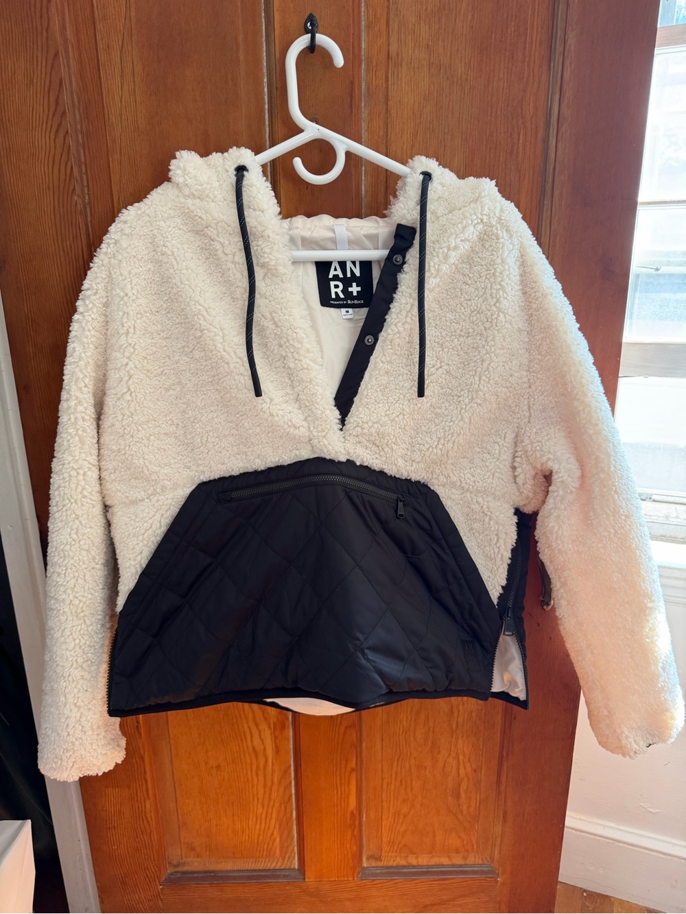 NWOT ARN+ Cream Sherpa Hoodie with Black Quilted Pocket